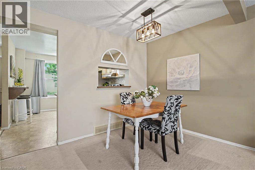 265 WILLIAMSBURG Road Unit# 16, Kitchener, Ontario, N2E3H1 — Photo 9