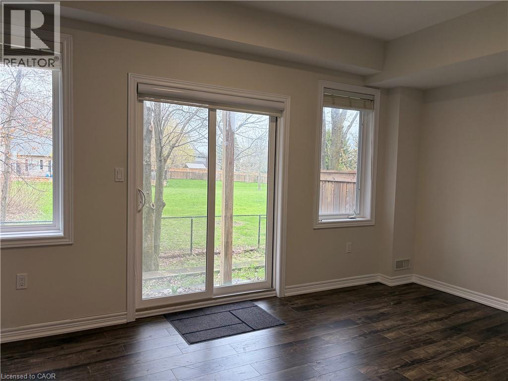 122 DUNDAS Street E Unit# 18, Waterdown, Ontario, L9H7K6 — Photo 21