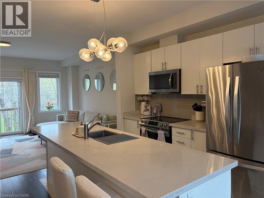 122 DUNDAS Street E Unit# 18, Waterdown, Ontario, L9H7K6 — Photo 4