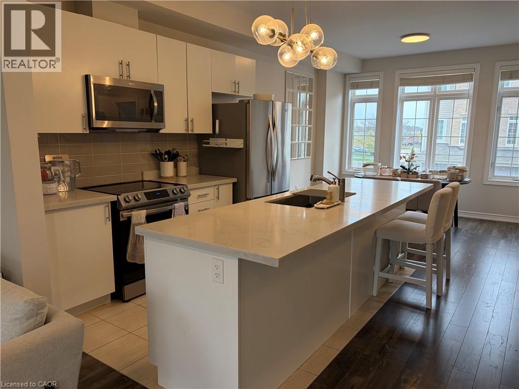 122 DUNDAS Street E Unit# 18, Waterdown, Ontario, L9H7K6 — Photo 6