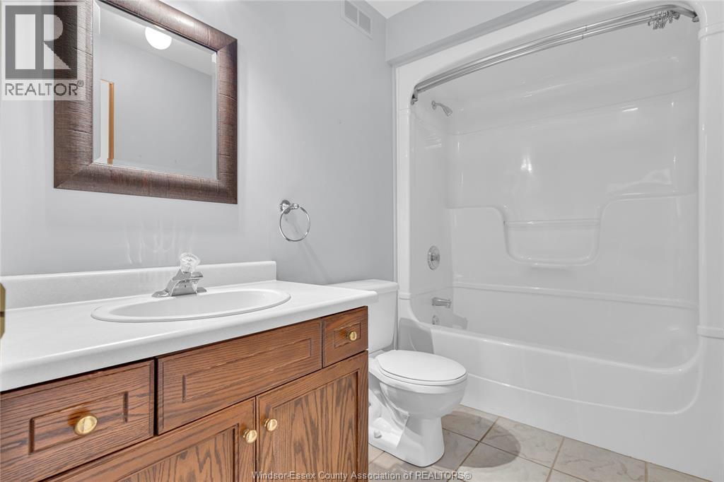1201 GESTO Sideroad, Essex, Ontario, N8M2X6 — Photo 12