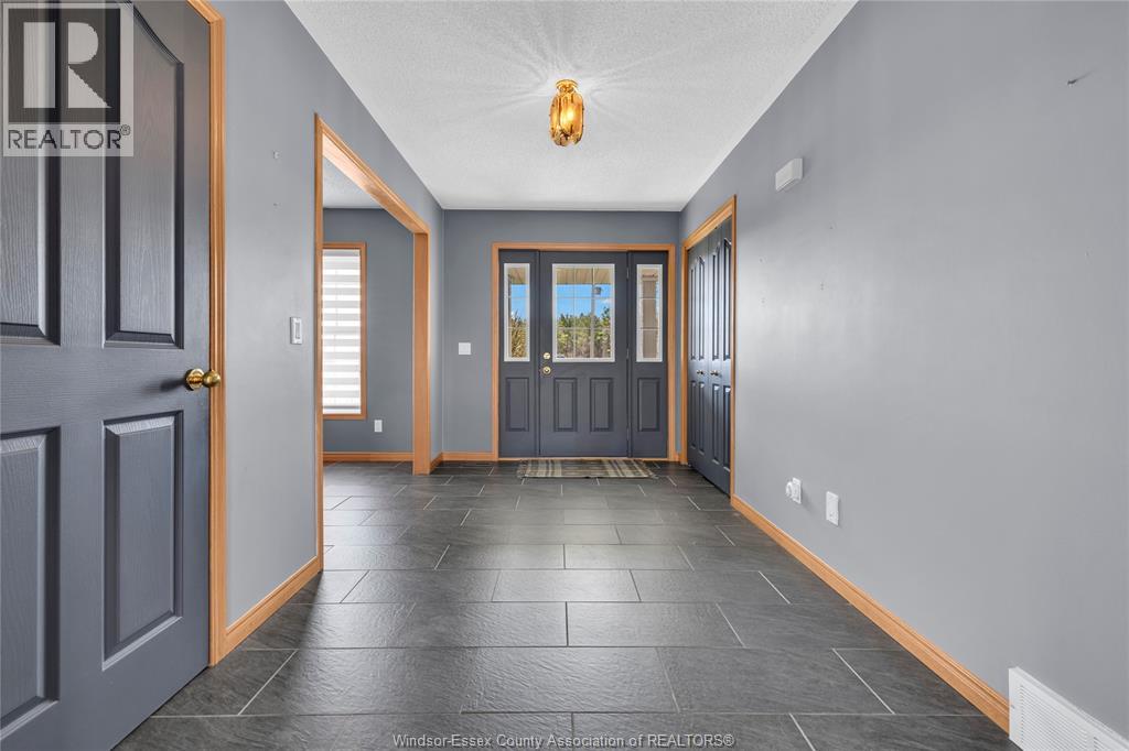 1201 GESTO Sideroad, Essex, Ontario, N8M2X6 — Photo 3