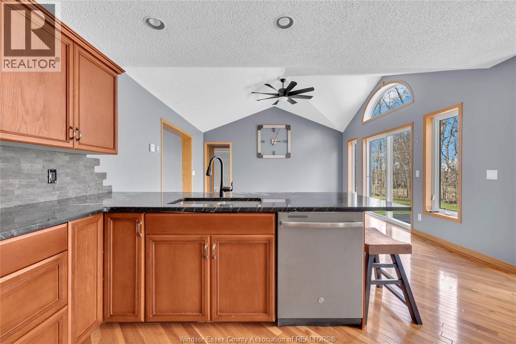 1201 GESTO Sideroad, Essex, Ontario, N8M2X6 — Photo 9