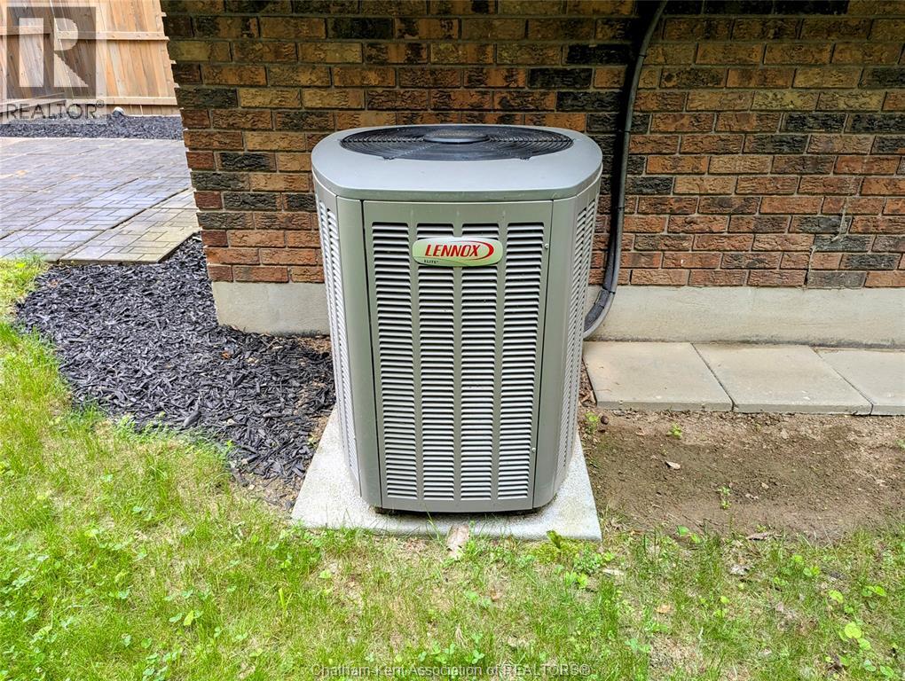 56 WILLOWDALE PLACE, Chatham, Ontario, N7L4M8 — Photo 32