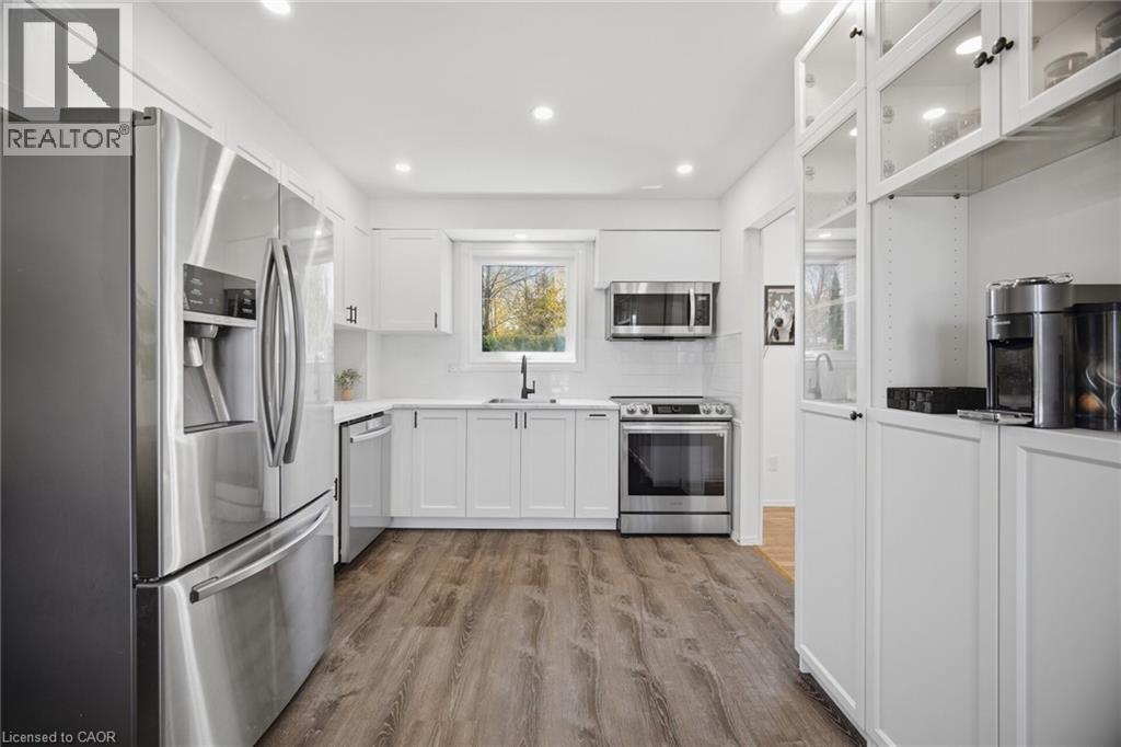 2395 ARNOLD Crescent, Burlington, Ontario, L7P4J2 — Photo 14