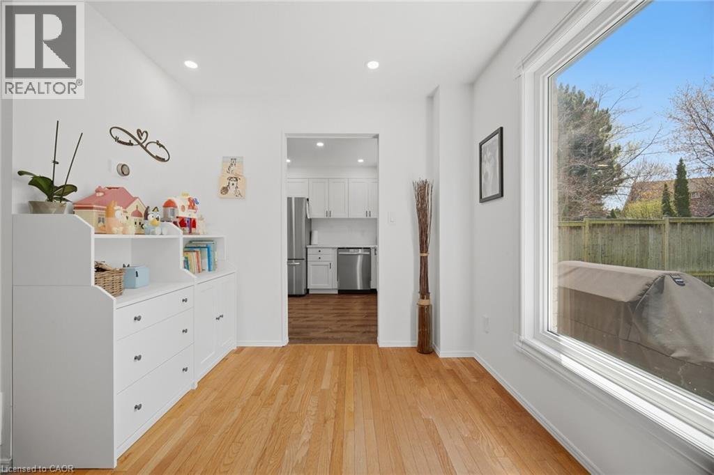 2395 ARNOLD Crescent, Burlington, Ontario, L7P4J2 — Photo 16