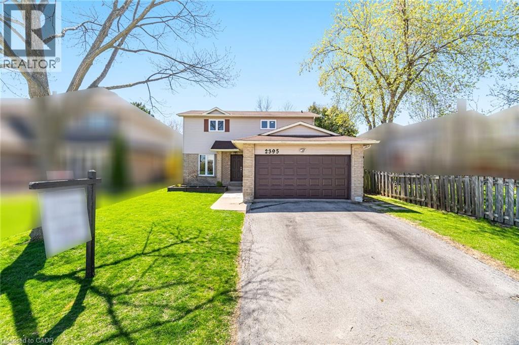 2395 ARNOLD Crescent, Burlington, Ontario, L7P4J2 — Photo 2