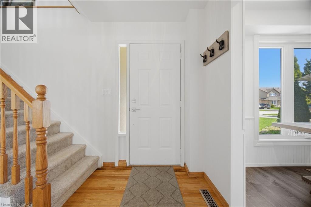 2395 ARNOLD Crescent, Burlington, Ontario, L7P4J2 — Photo 4