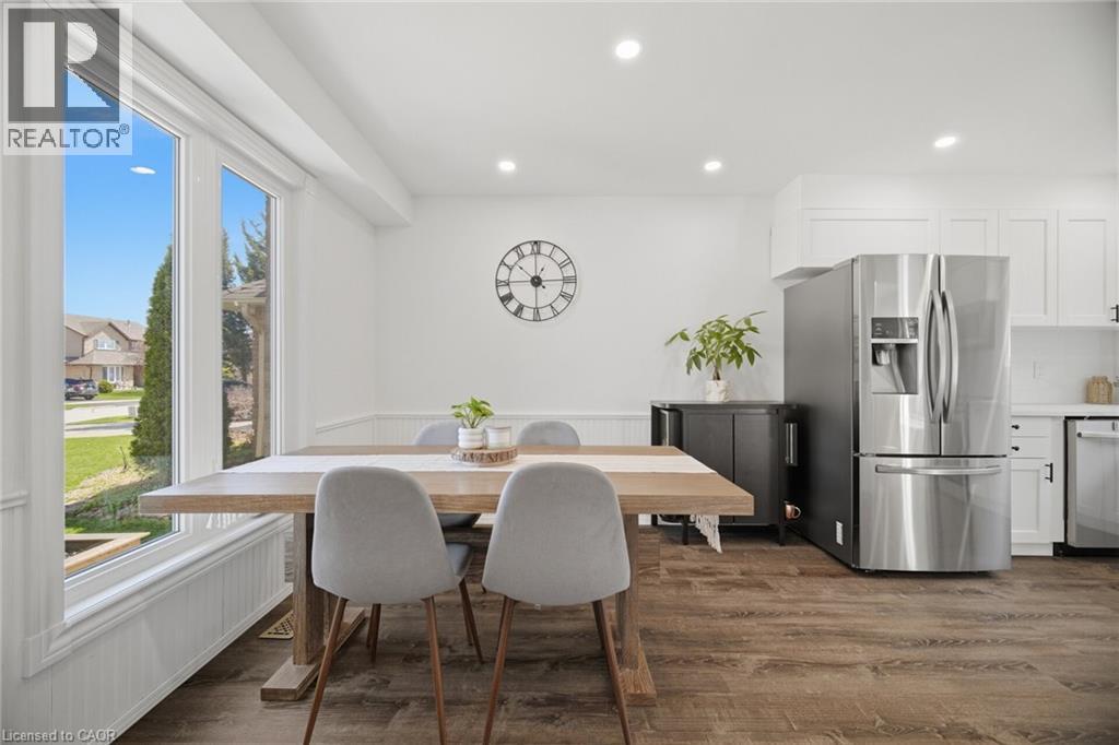 2395 ARNOLD Crescent, Burlington, Ontario, L7P4J2 — Photo 9