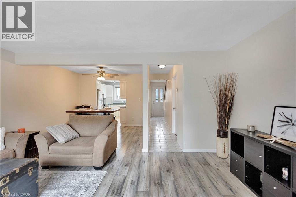 32 MONTCLAIR Crescent, Simcoe, Ontario, N3Y4R9 — Photo 13