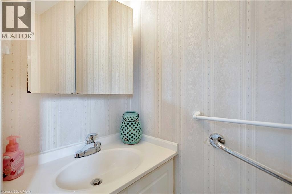 32 MONTCLAIR Crescent, Simcoe, Ontario, N3Y4R9 — Photo 16