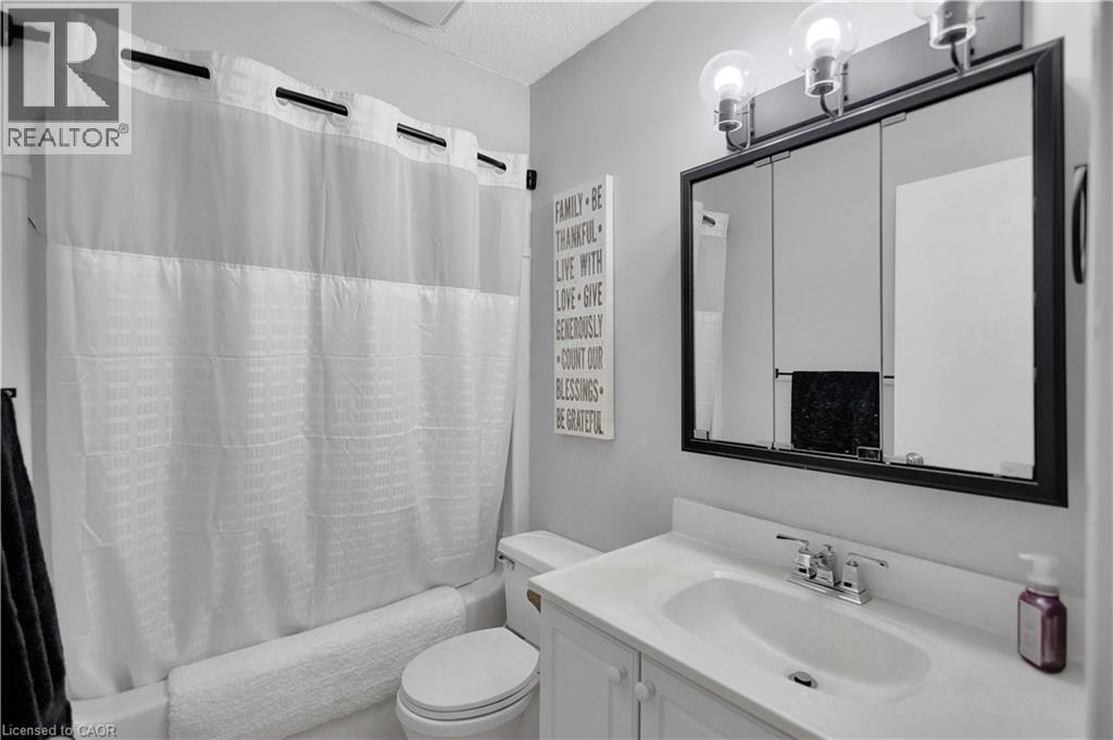 32 MONTCLAIR Crescent, Simcoe, Ontario, N3Y4R9 — Photo 23