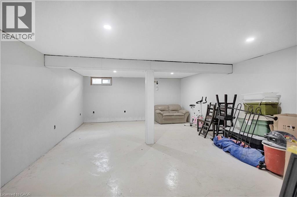 32 MONTCLAIR Crescent, Simcoe, Ontario, N3Y4R9 — Photo 25