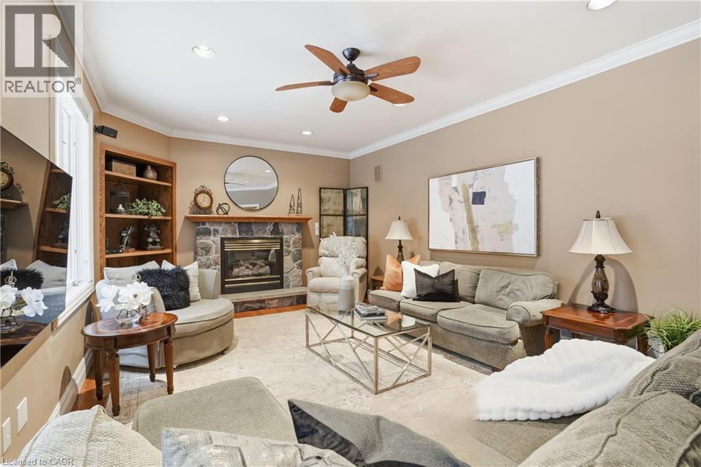 1121 FORESTVALE Drive, Burlington, Ontario, L7P4W3 — Photo 12