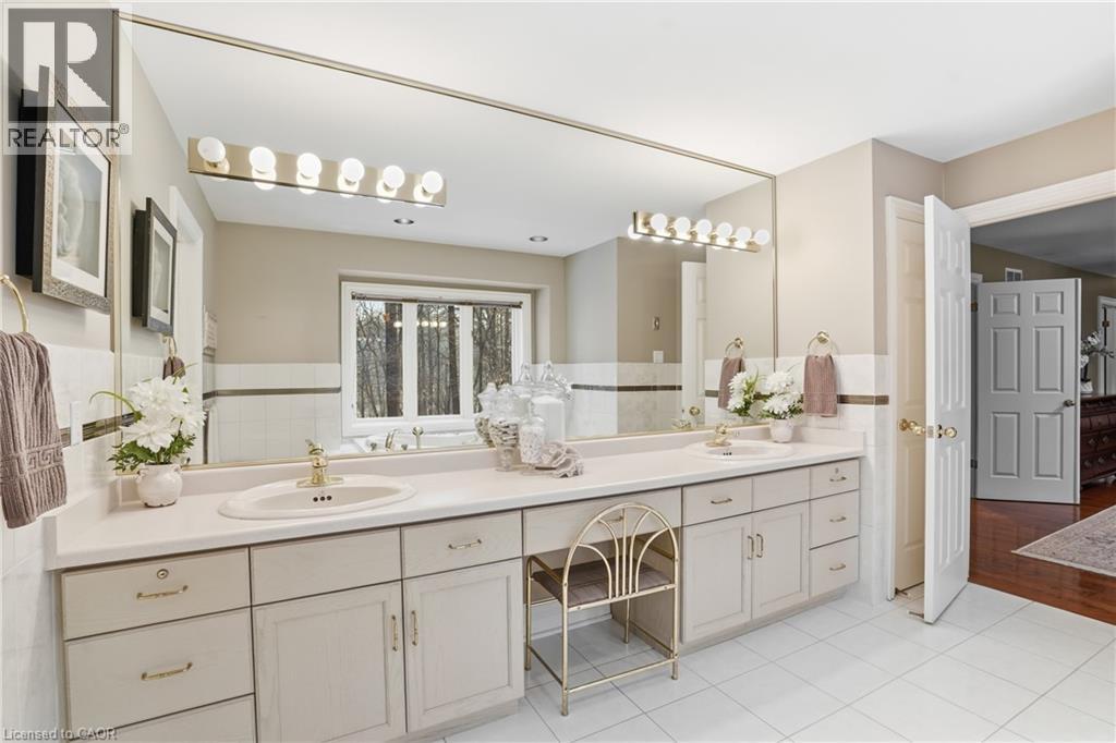 1121 FORESTVALE Drive, Burlington, Ontario, L7P4W3 — Photo 25
