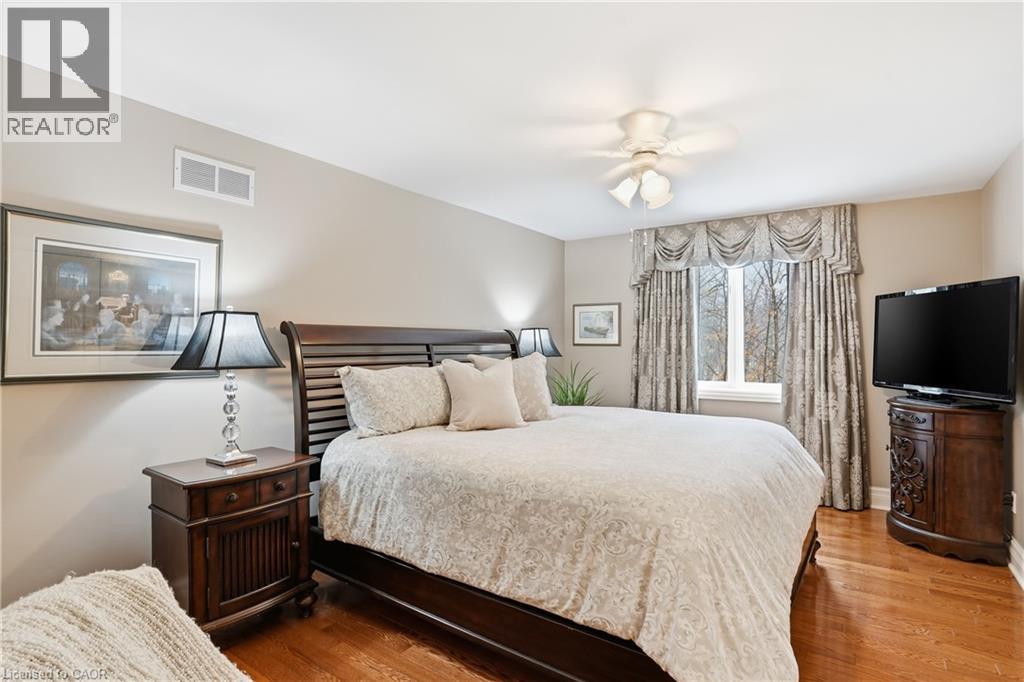 1121 FORESTVALE Drive, Burlington, Ontario, L7P4W3 — Photo 26