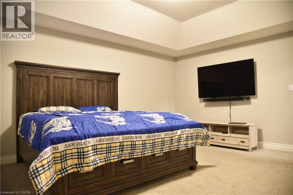 1930 JIM HEBB Way, London, Ontario, N6H5K3 — Photo 16