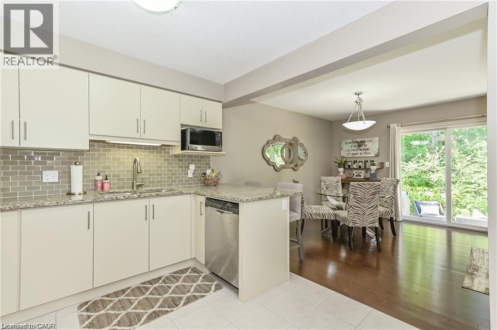 300 FALLOWFIELD Drive Unit# 12, Kitchener, Ontario, N2C2T8 — Photo 5