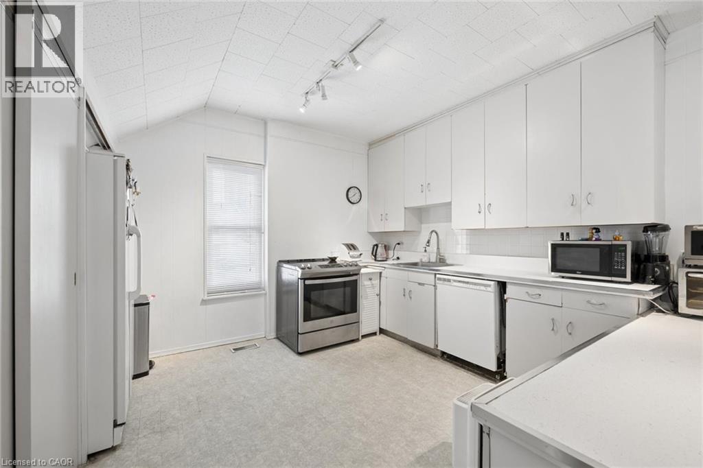 64 FRANCIS Street N, Kitchener, Ontario, N2H5B5 — Photo 20