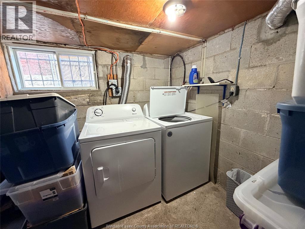 745 CATARAQUI, Windsor, Ontario, N9A3P3 — Photo 12