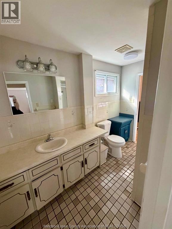 745 CATARAQUI, Windsor, Ontario, N9A3P3 — Photo 8