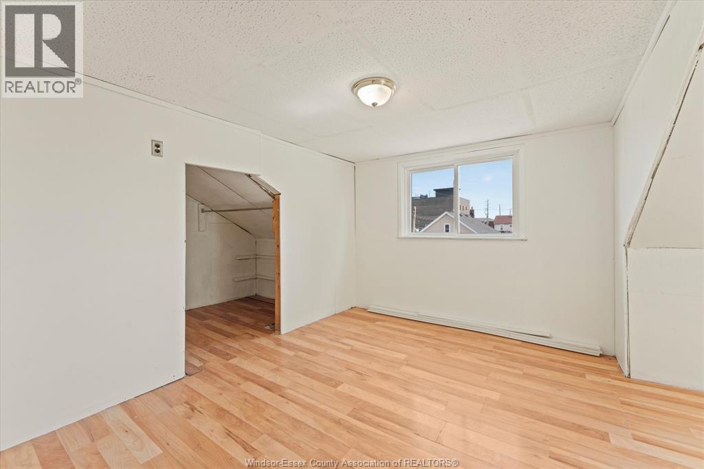 1031 LOUIS AVE, Windsor, Ontario, N9A1Y1 — Photo 15