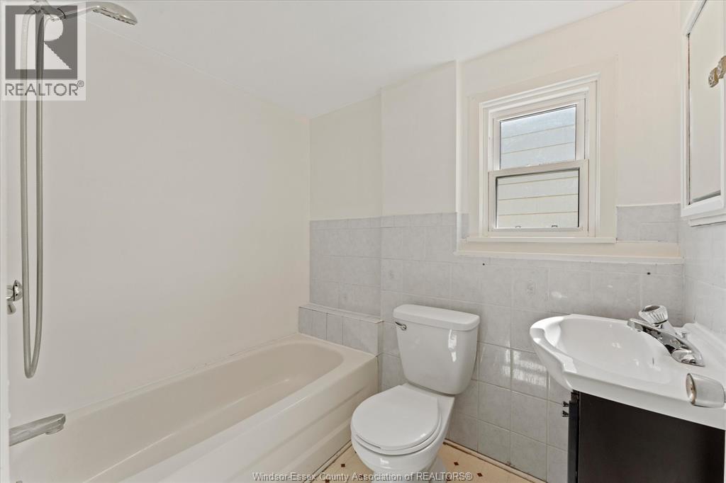 1031 LOUIS AVE, Windsor, Ontario, N9A1Y1 — Photo 19