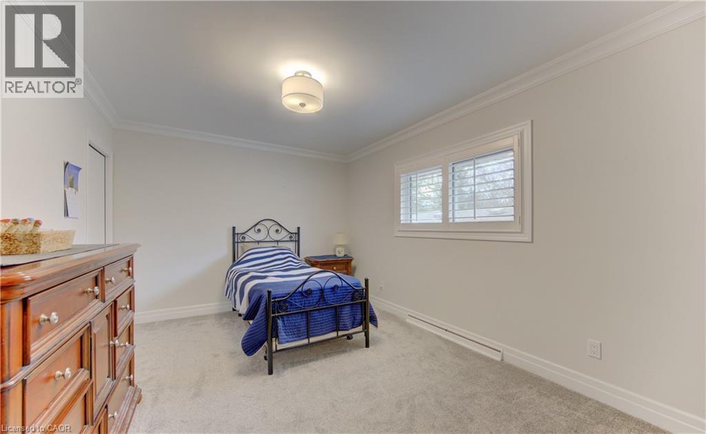 196 LOURDES Street, Waterloo, Ontario, N2L1N7 — Photo 19