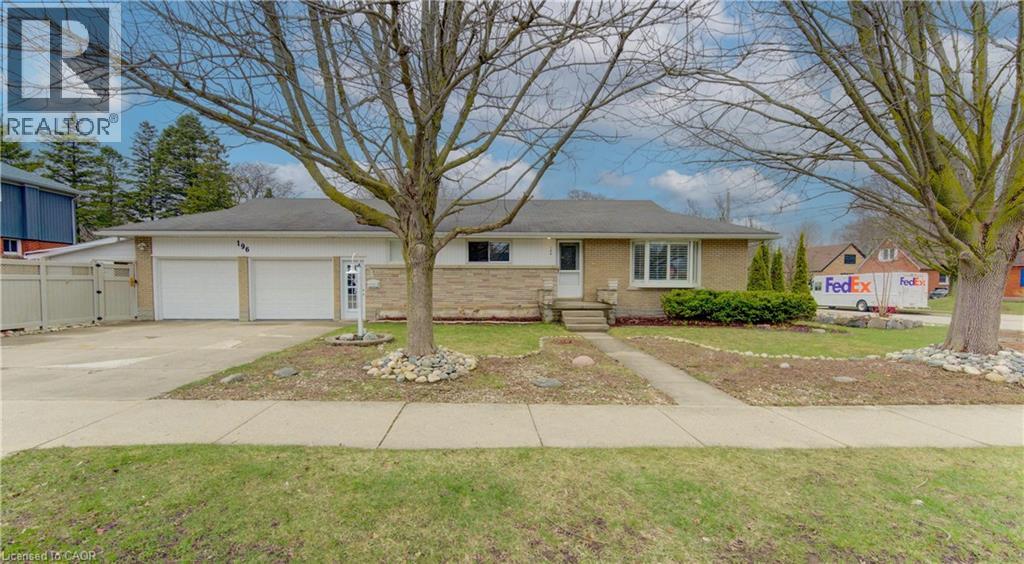 196 LOURDES Street, Waterloo, Ontario, N2L1N7 — Photo 2