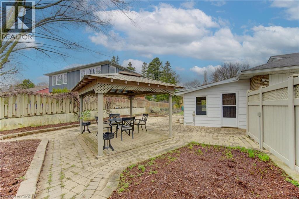 196 LOURDES Street, Waterloo, Ontario, N2L1N7 — Photo 32