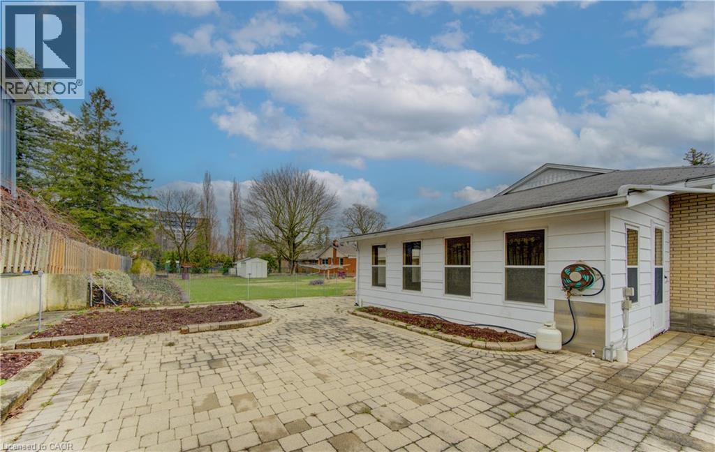 196 LOURDES Street, Waterloo, Ontario, N2L1N7 — Photo 34