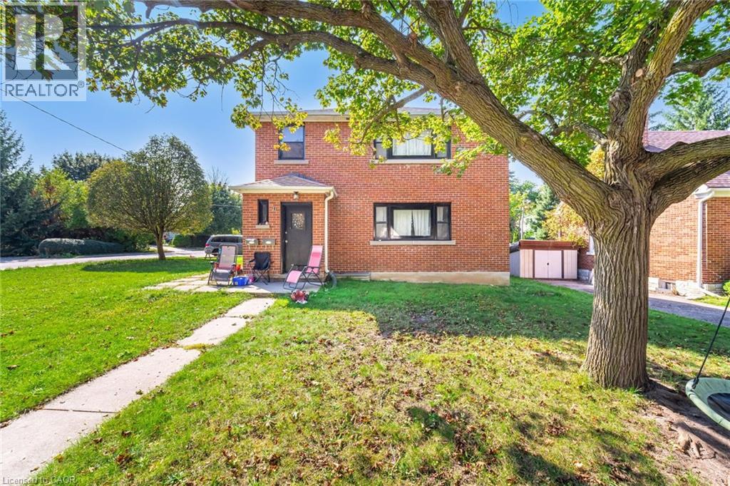 21 BEVERLEY Street Unit# (LOWER), Waterloo, Ontario, N2L2H5 — Photo 4
