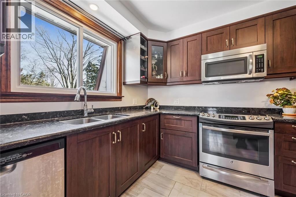 2 HAMILTON Drive, Guelph/Eramosa, Ontario, N1H6J2 — Photo 7