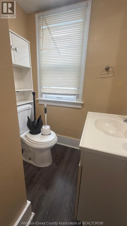 843 ELLROSE Unit# #Upper, Windsor, Ontario, N8Y3W6 — Photo 9