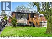 170 FERNWOOD Crescent, Hamilton, Ontario, L8T3L4 — Photo 3