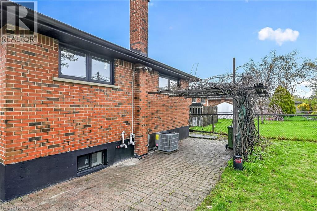 170 FERNWOOD Crescent, Hamilton, Ontario, L8T3L4 — Photo 49