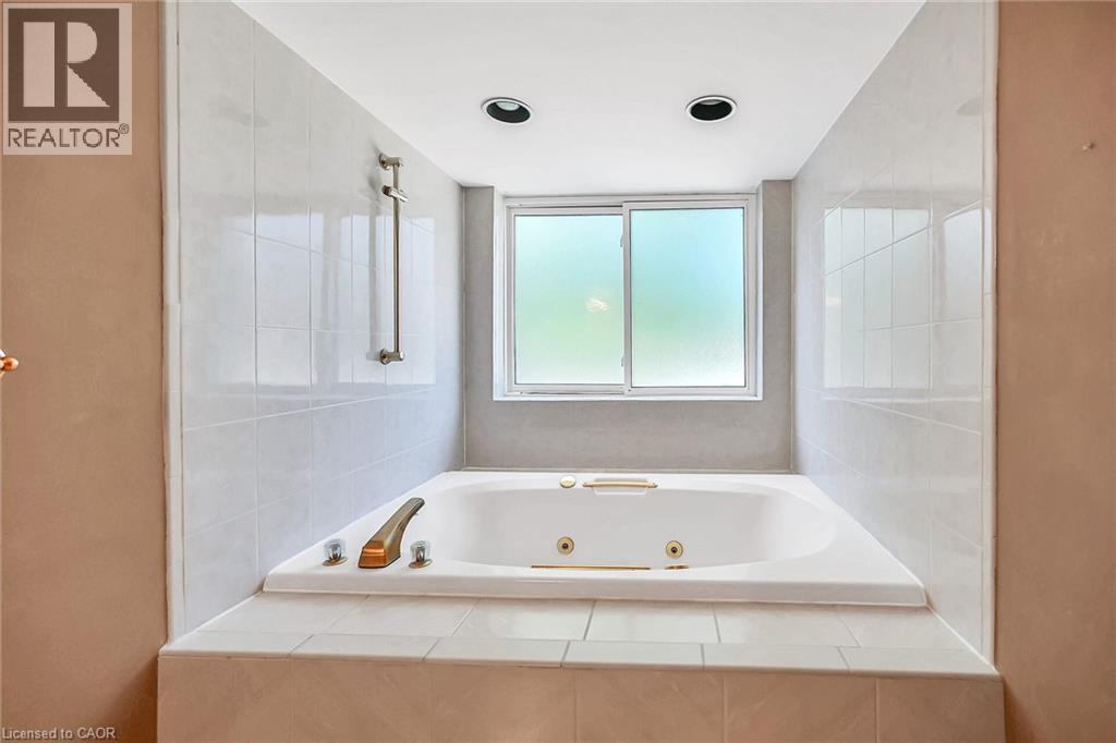 150 WILSON Street W Unit# PH1, Ancaster, Ontario, L9G4E7 — Photo 31
