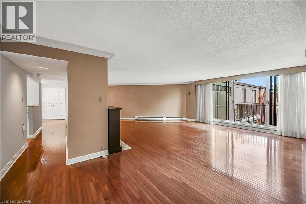 150 WILSON Street W Unit# PH1, Ancaster, Ontario, L9G4E7 — Photo 9
