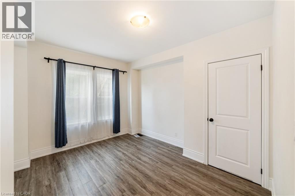27 MELROSE Avenue S, Hamilton, Ontario, L8M2Y4 — Photo 8