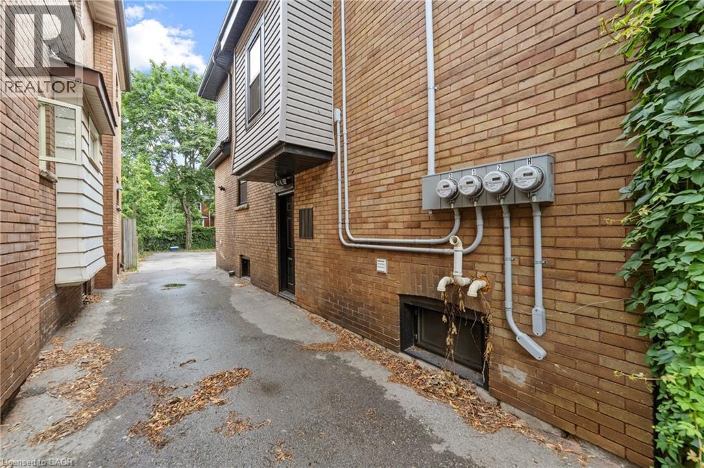 27 MELROSE Avenue S, Hamilton, Ontario, L8M2Y4 — Photo 18