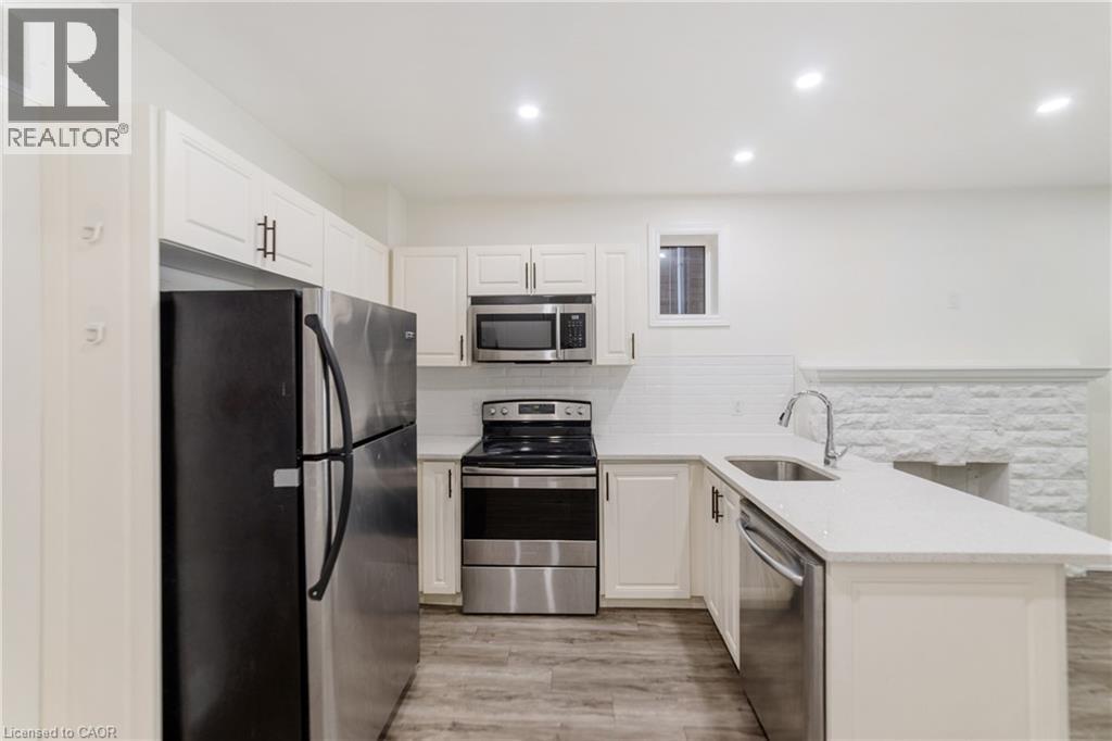 27 MELROSE Avenue S, Hamilton, Ontario, L8M2Y4 — Photo 6