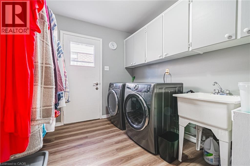 2200 SANDRINGHAM Drive, Burlington, Ontario, L7P1T9 — Photo 17