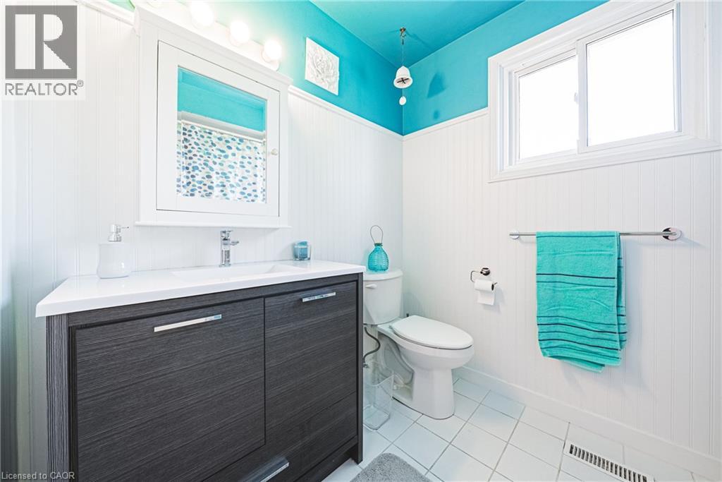 2200 SANDRINGHAM Drive, Burlington, Ontario, L7P1T9 — Photo 30