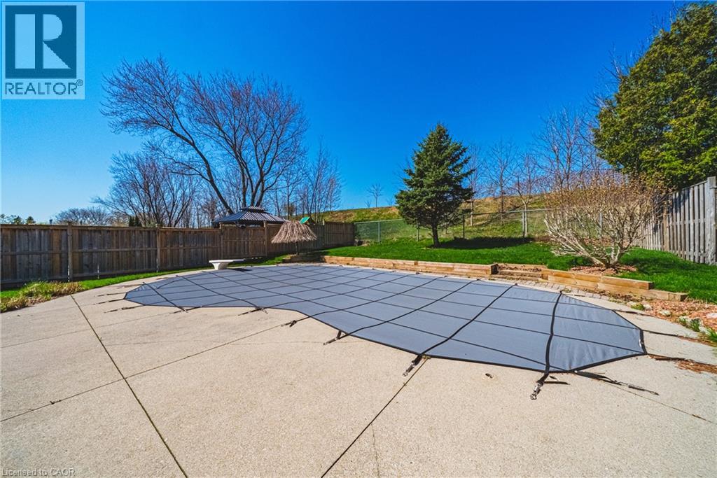 2200 SANDRINGHAM Drive, Burlington, Ontario, L7P1T9 — Photo 32