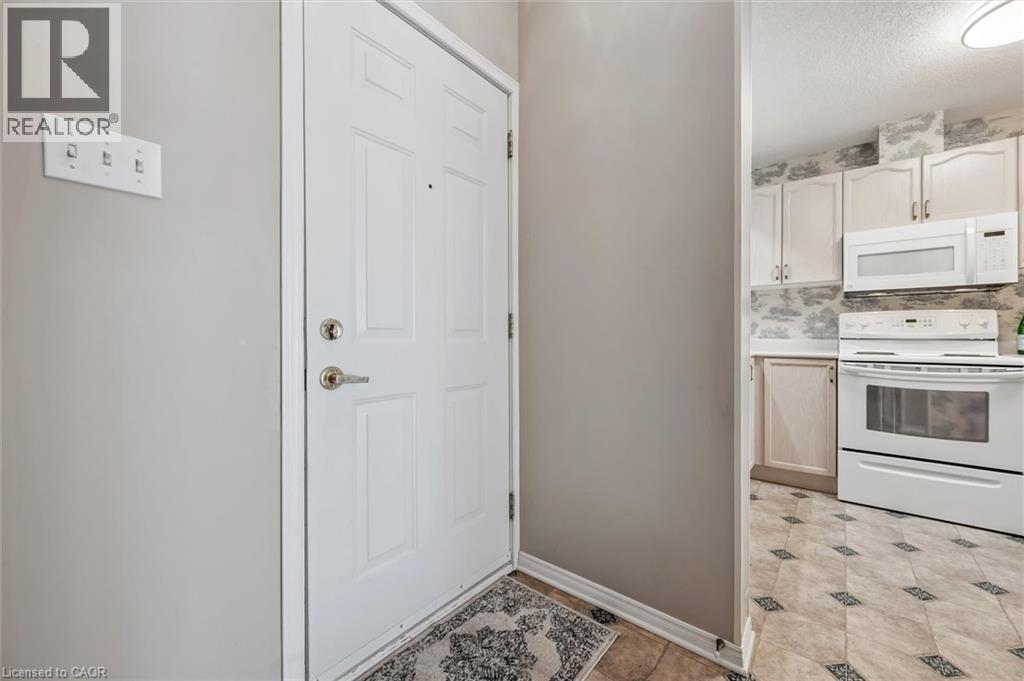 21 FOELL Street Unit# 6, Baden, Ontario, N3A2V6 — Photo 3