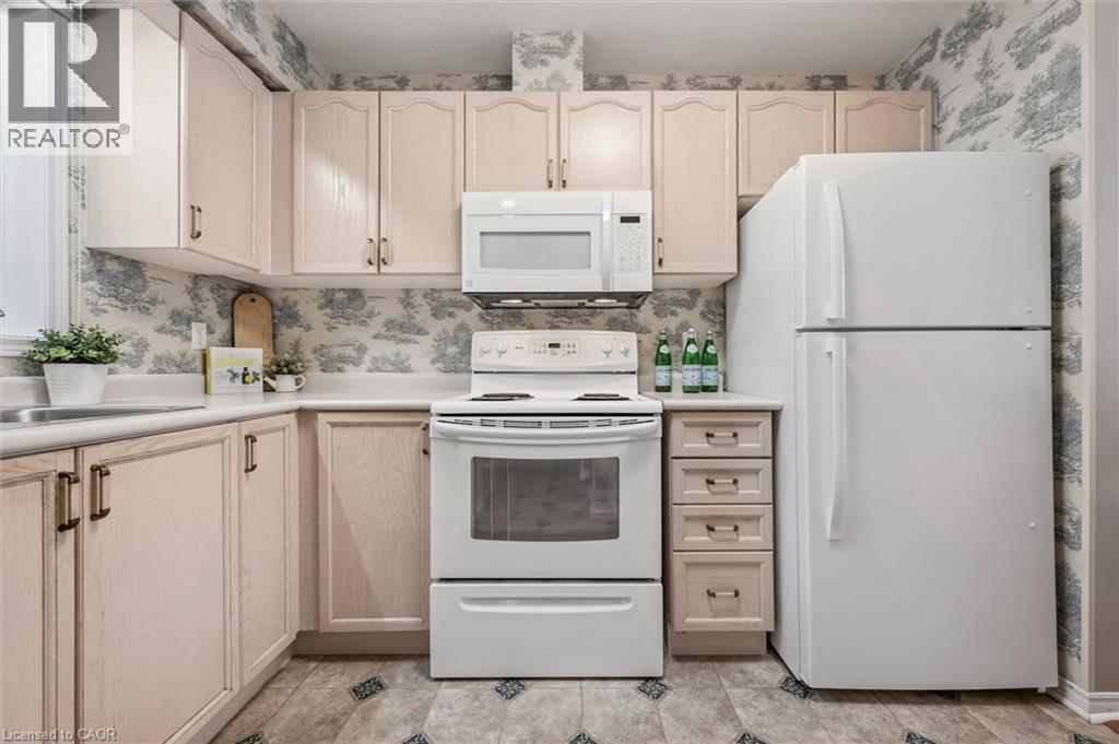 21 FOELL Street Unit# 6, Baden, Ontario, N3A2V6 — Photo 5