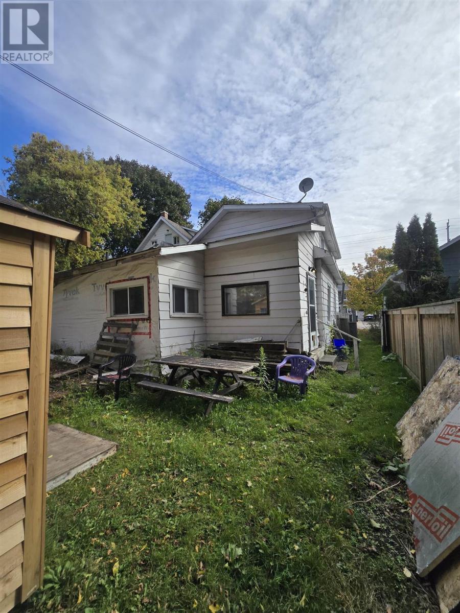183 Tancred ST, Sault Ste. Marie, Ontario, P6A2W3 — Photo 2