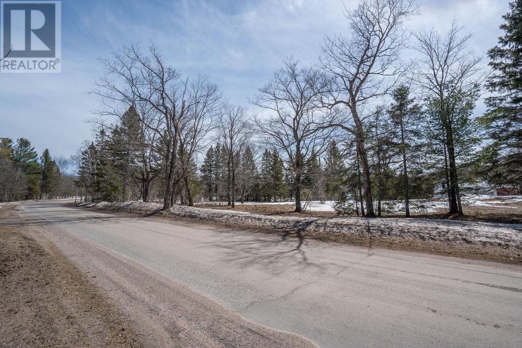 677 Maki RD, Sault Ste. Marie, Ontario, P6A6K4 — Photo 13