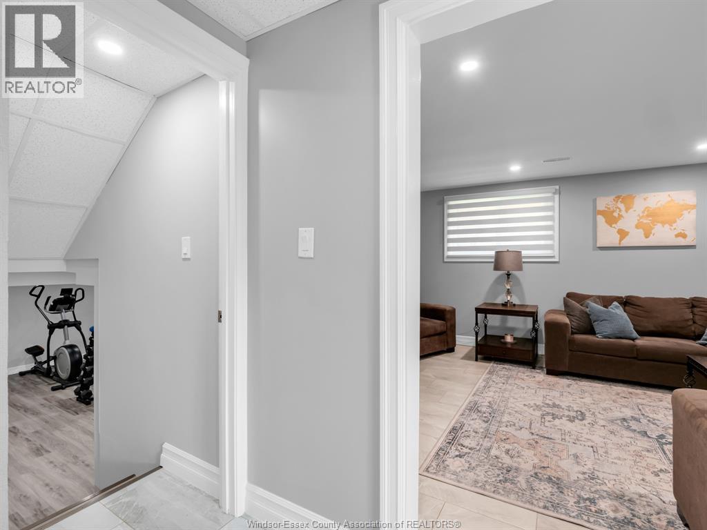 2351 SANTOS DRIVE, Windsor, Ontario, N9G2J7 — Photo 24