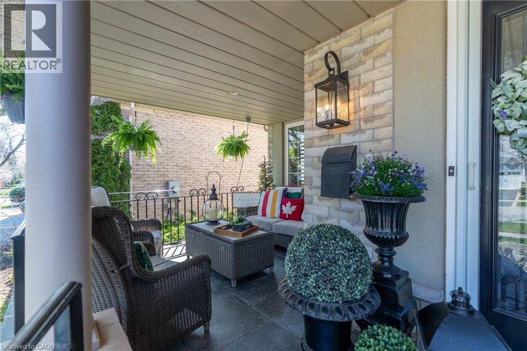 4266 CLUBVIEW Drive, Burlington, Ontario, L7M4X2 — Photo 3